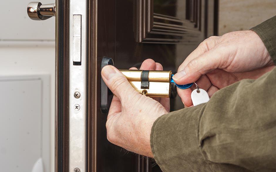 installateur porte Cergy